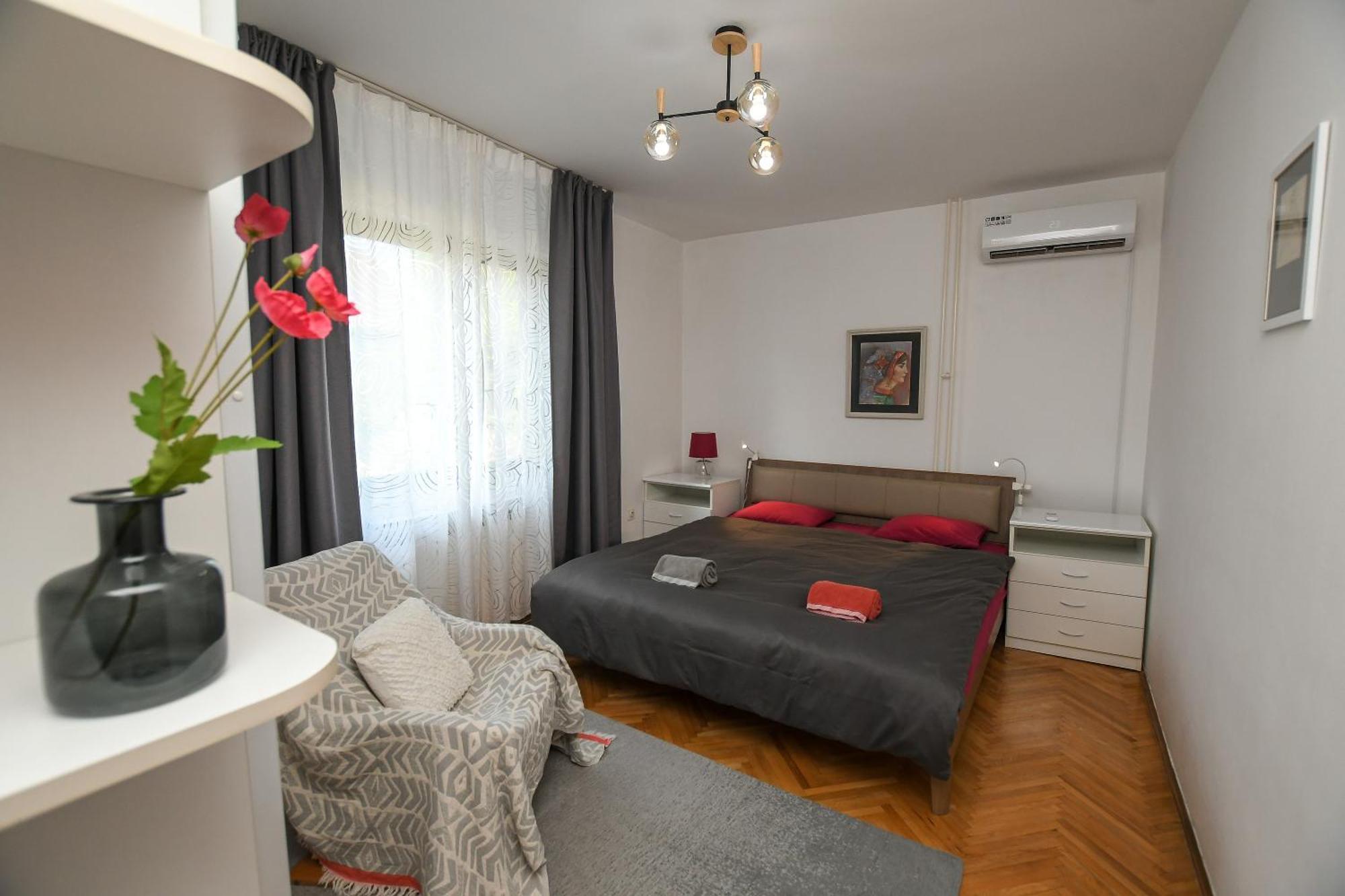 Villa Mina Kladovo, 5-Bedroom Villa With Pool For Up To 12 People Exterior photo