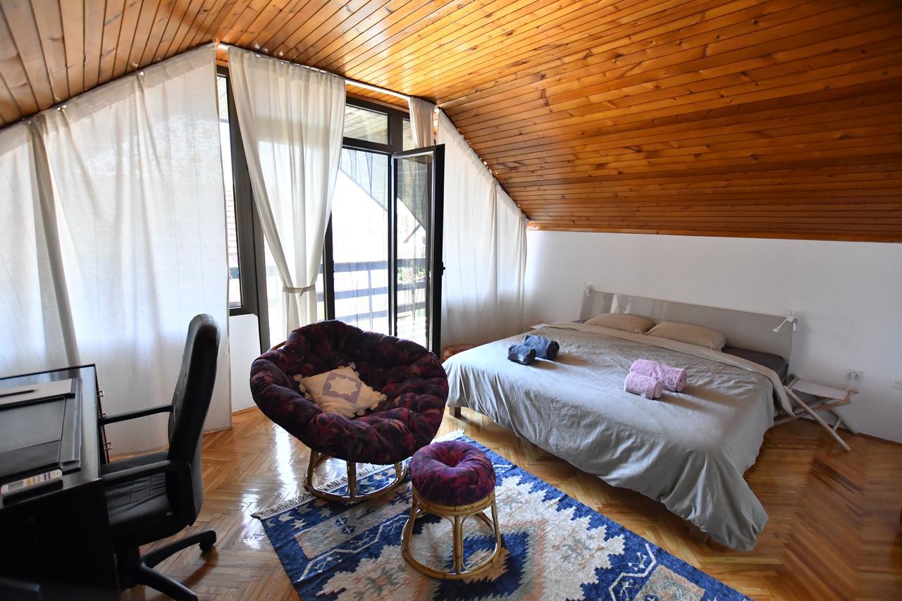 Villa Mina Kladovo, 5-Bedroom Villa With Pool For Up To 12 People Exterior photo